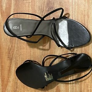 New Baker’s Black Women’s Heels 10M